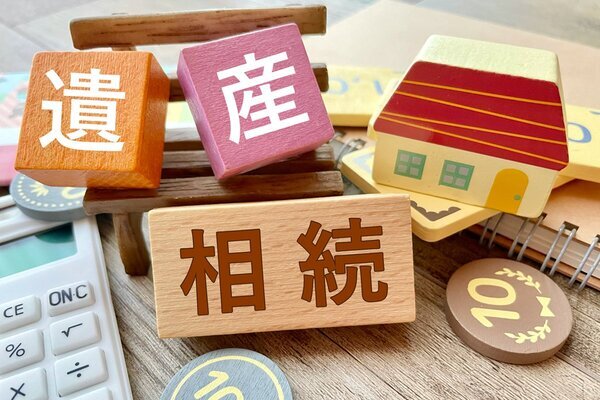 《遺産相続トンデモ事件簿》生前贈与が遺産に、遺言が不公平…お金持ち“じゃない”家でも起こりうる相続トラブル事例7つ