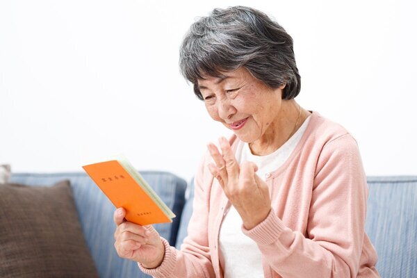 会社勤め、自営業、おひとり様…ケース別に「効率よく年金を増やす方法」《社労士が解説》