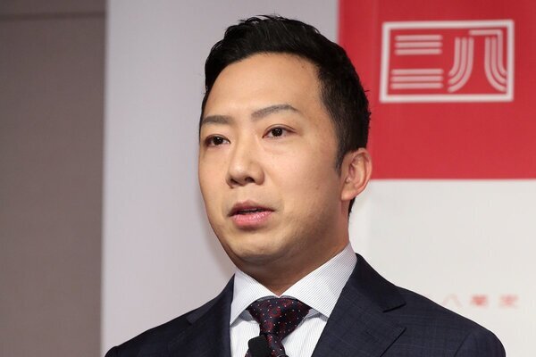 市川猿之助　両親が亡くなったリビングをリフォームしていた…生活費も借金の金欠ですがる「超人気マンガの歌舞伎化」