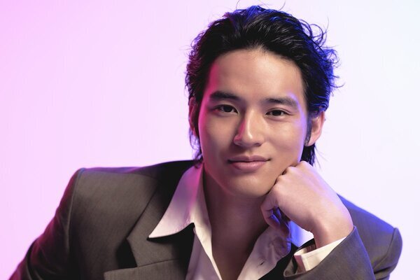 水上恒司が“ダメ男”に！　吉岡里帆とのW主演映画『九龍ジェネリックロマンス』では「お前に演じられるのか」と自問自答