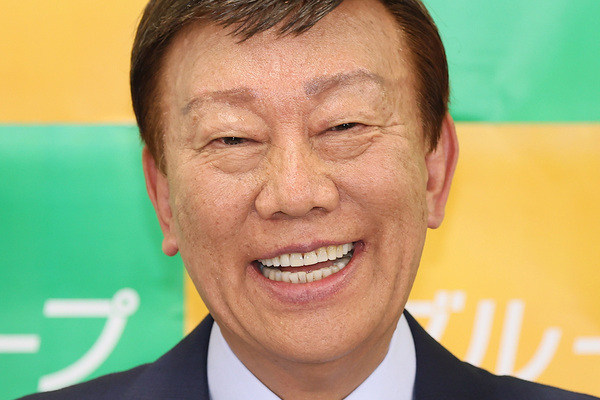 「ひとつも努力せずに売れてしまう」橋幸夫さん通夜に現れた“ATSUSHIのそっくりさん”が波紋、水ダウ藤井Pが明かした「ものまね芸人の実情」