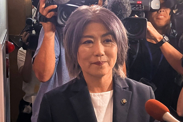 「ピントの外れ具合が凄すぎる」女性ベストセラー作家　伊東市長問題への“私見”にネット総ツッコミ