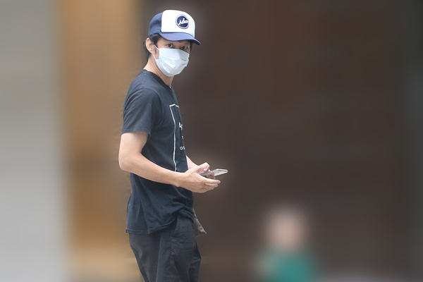 《免罪の声続出》52歳“ゲス不倫”芸人　囁かれる本格復帰も…懸念される不倫内容との“食い合わせ”