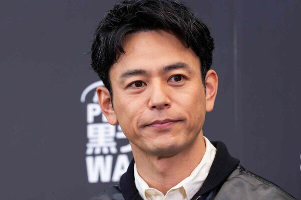 《最終回直前『あんぱん』秘話》妻夫木聡が撮影現場に足を運んで最も感嘆した54歳イケメン俳優