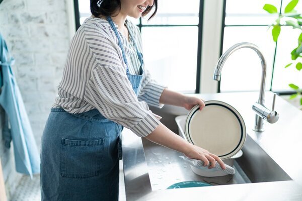 《7kg痩せて30年リバウンドなし》59歳まで体型維持！「痩せる日常動作」が簡単と話題に