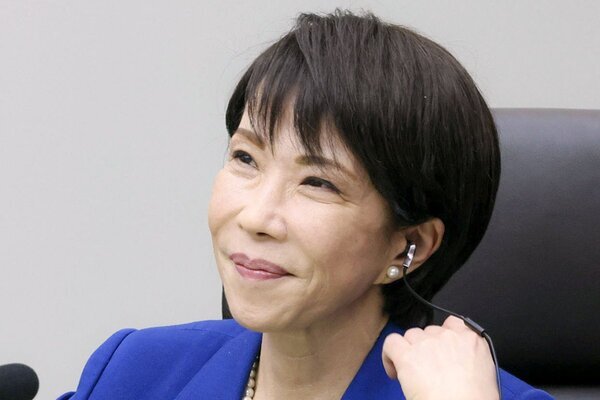 《愛用シャンプーは“鉄の女”と同じ》高市首相と親交30年の美容師語る“サナエヘア”の秘密