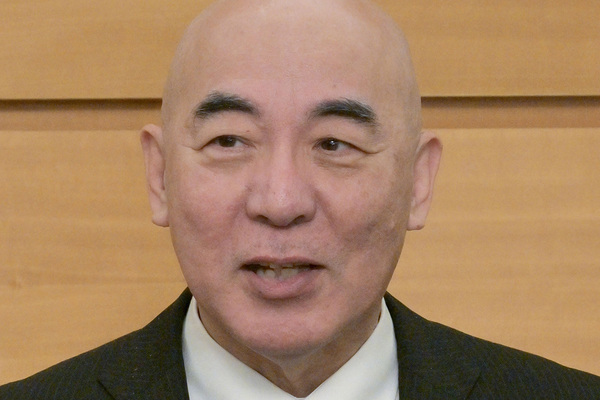 「意味わからない」百田尚樹　赤沢大臣を猛追及も“褒め殺し”で弱腰に…ネットでは“チョロい”の声も