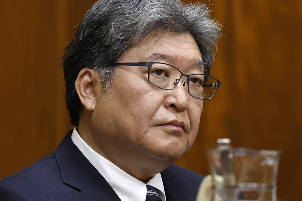 「主人もどこかで応援している」萩生田光一氏の決起集会で昭恵夫人は声を震わせ…苦戦の衆院選で押し出す“安倍元首相との絆”