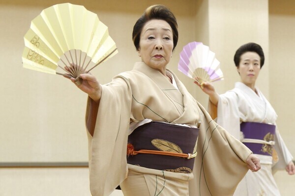 花街の「国宝」歴史を若い世代に伝えていきたい芸者・赤坂育子さん（85）「さあ、稽古稽古！」