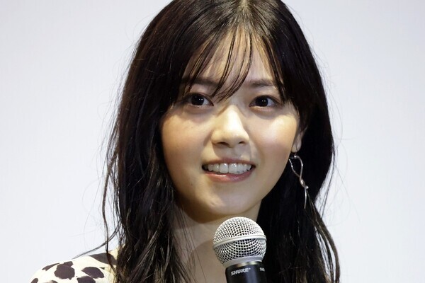 「逞しく見える」結婚から2年の西野七瀬　舞台挨拶での近影に“ふっくら化”指摘が出てしまったワケ