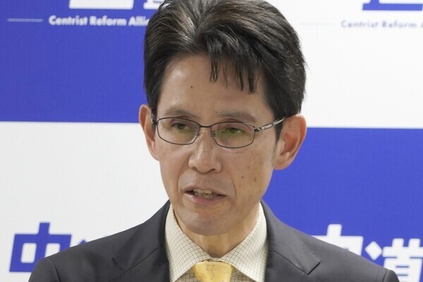 《“顔が怖い”の印象が激変》「とてもお似合い」中道・階猛幹事長の“変化”にネット驚きの声