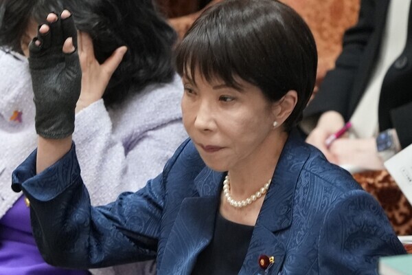 「いつもと違う」ネット騒然…高市首相　“風邪の疑い”で外交キャンセル、直前の予算委で目撃されていた「体調の異変」