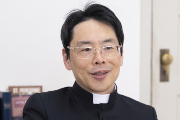 《親族は猛反対》化学メーカーのエリート社員が“生涯結婚も許されない”「日本唯一のエクソシスト」になった理由