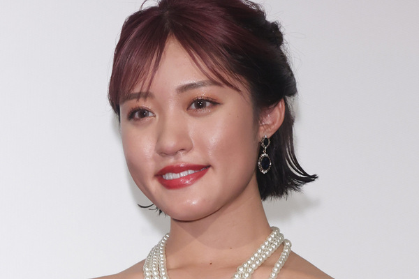 王林　4年ぶりに地元事務所へ“電撃復帰”で「青森県知事への野望」加速か…関係者が語る「地元密着シフトの狙い」