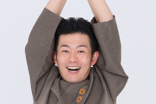 ごぼう先生が動画で解説！「50代からの不調解消体操」【春バテ解消 胸郭ぐい～ん体操】｜介護界のアイドル