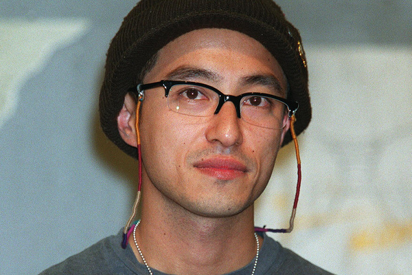 「言われなきゃわからない」元メンノン俳優（54）　『アド街』登場で見せた視聴者騒然の“ロン毛＆ヒゲ姿”…新たな挑戦も密かに明かしていた「父子家庭の切実事情」