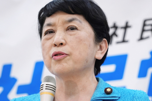 「独裁じゃないか」社民・福島みずほ党首　質問に怒りのマイク叩き置き、大椿氏の発言も封殺で批判続出…党幹部の辺野古事故への“失言”にもダンマリで問われる素質