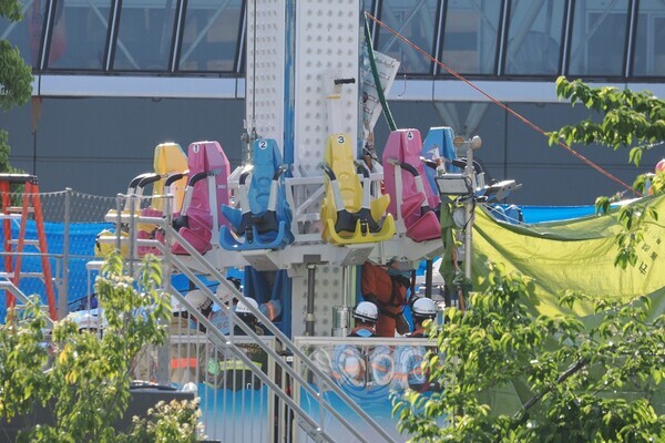「隙間からパンパンに腫れた腕が…」東京ドームシティ死亡事故　遊具に挟まれた24歳女性作業員の救助に“5時間”もかかった理由