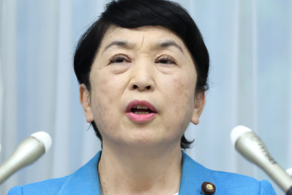 「自覚があまりにも希薄」福島瑞穂氏　党大会で来賓から異例の苦言も…前幹事長の“辺野古事故は基地のせい”発言にまたも「ゼロ回答」の不誠実ぶり
