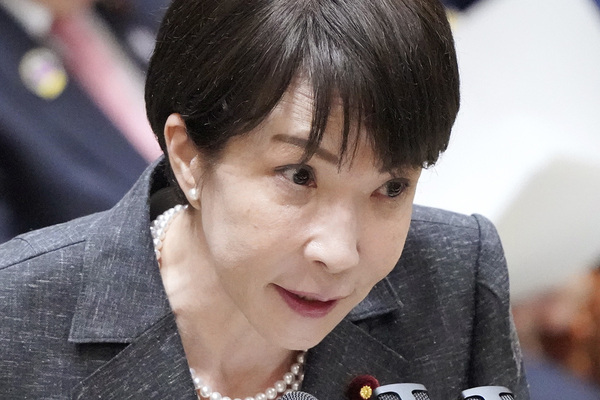 「嘘の経歴で、しゃあしゃあとテレビにまで出れる人」芥川賞作家　痛烈批判した高市首相の“疑惑”が再燃