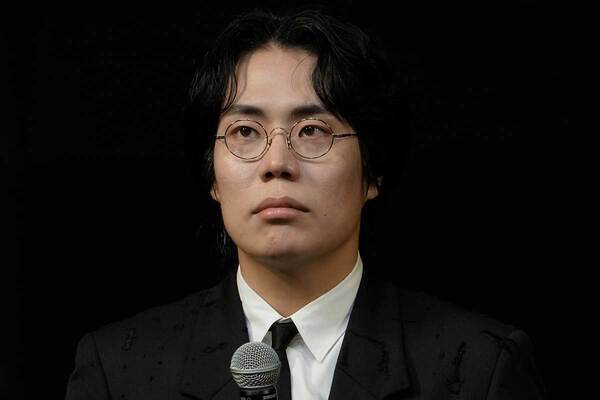 「マジで治りますように」令和ロマン・くるまが語った“体の異変”にファンから心配の声