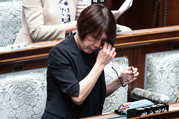 「自衛隊」発言・古賀議員も国会で後悔の涙　「発言撤回は当然だが、経済的な事情と入隊は無関係ではない」と専門家