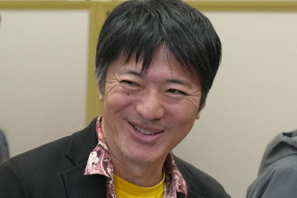《電動キックボードで鎖骨骨折》事故に遭った長井秀和氏が語る“教訓”…「ヘルメットの着用はお願いしたい」現状に警鐘も