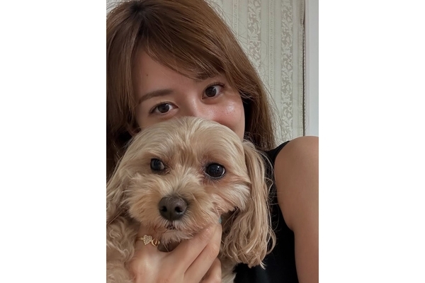 「野球なんかどうでも良いんだろうな」元NHK女性アナ “目のやり場に困る”観戦姿に疑問の声があがったワケ