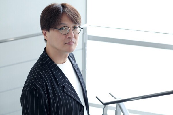 「お告げやなって…」純烈リーダー・酒井一圭　“売れない俳優”が歌手転身を決断した「転機の大ケガ」