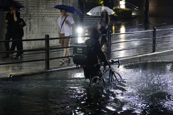 「想定区域外でも冠水」「道路が急に陥没」ゲリラ豪雨で高まる都市型水害のリスク…水ジャーナリストが語る「今できる対策」