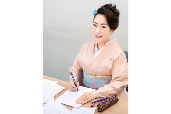 「母の本当の子だったのかも」山村紅葉　没後30年…初めて小説を書いて気づいた母・山村美紗さんと「似ているところ」