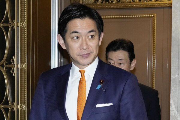 「呆気に取られるような低い見識を語る政治家」芥川賞作家が苦言…小林政調会長　“教員免許いらない”発言が物議→“言い訳”投稿も広がる波紋