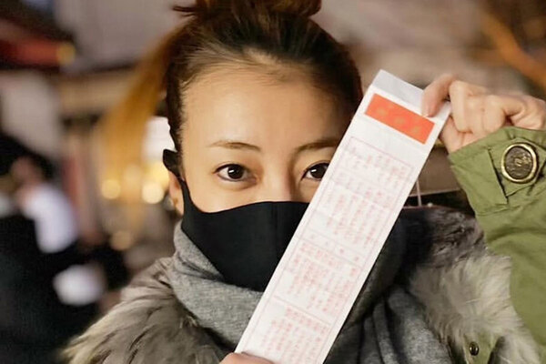「会えないままなのか」消えたギャルタレント　格闘家元夫が長女（11）を“堂々顔出し”…親権トラブルが沈静化も滲む母娘間の疎遠ぶり
