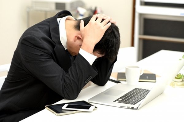 「死んだら楽だなと」8畳部屋に3年3カ月隔離…あおぞら銀行の“陰湿パワハラ”逆転勝訴も、当事者語る「慰謝料100万」の理不尽