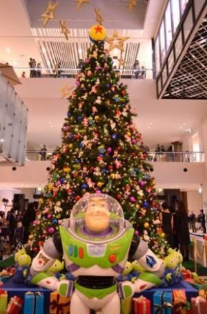 映画『トイ・ストーリー』のツリーが横浜に出現！（C）Disney/Pixar,oricon ME inc.