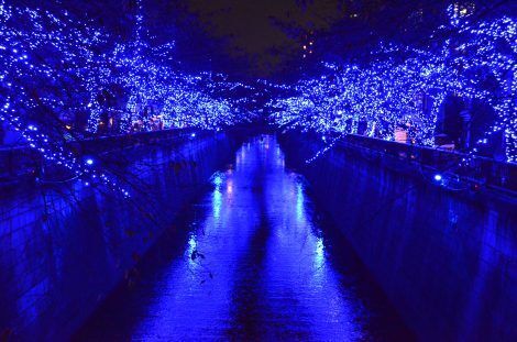 幻想的なブルーの世界が広がる『Nakameguro 青の洞窟』 （C）oricon ME inc.