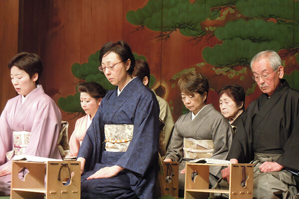 日本の伝統美、能　- 幽玄な世界に触れる至福のひととき -
