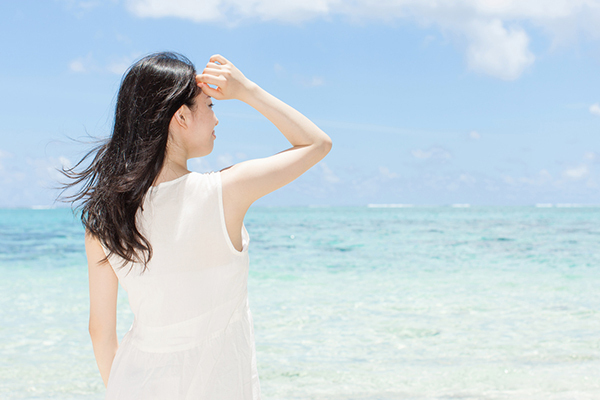 汗も紫外線もおさらばな機能トップスで賢くおしゃれ！