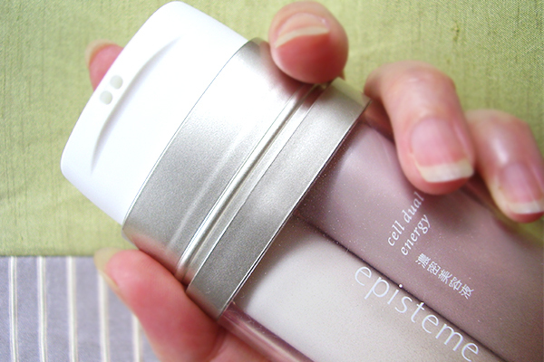 遺伝子レベルで“肌のハリと弾力”を高める美容液