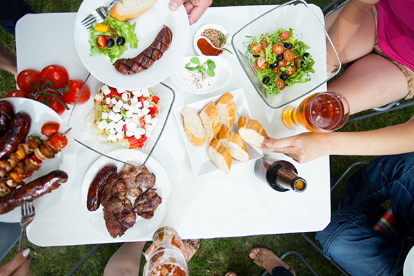 衣服の頑固なシミが、意外な成分ですっきり落ち！