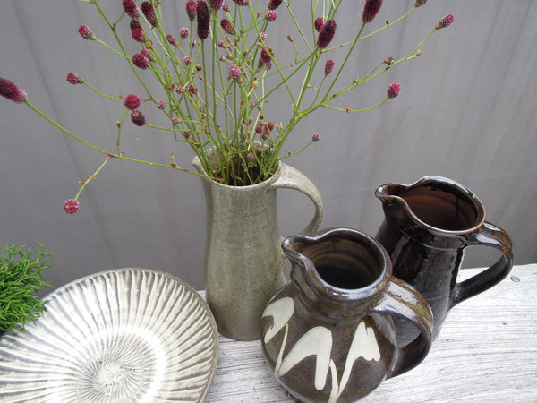 ぬくもりある民芸の器で、彩る秋の食卓