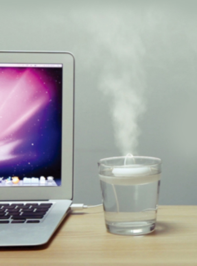 パーソナル加湿器で集中保湿！「デスク美容」のすすめ