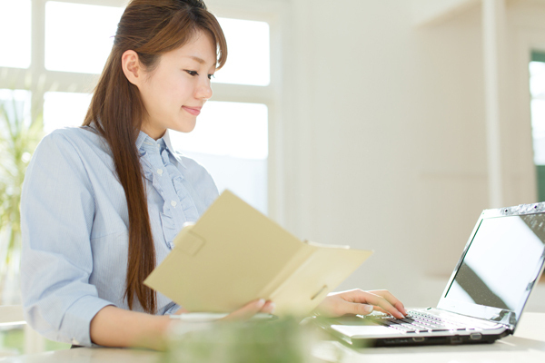 パーソナル加湿器で集中保湿！「デスク美容」のすすめ