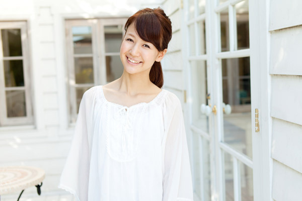 原因は加齢のせい？　気になる髪の ”うねり対策”