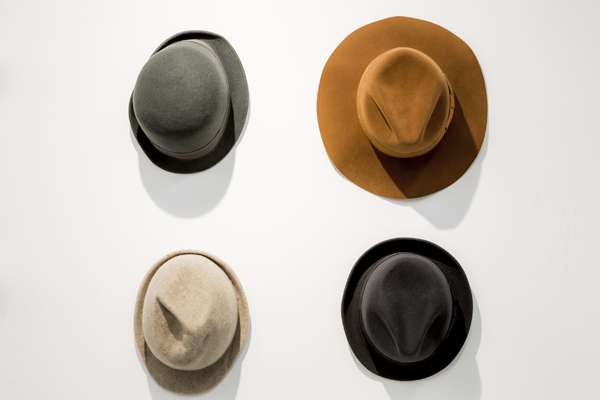 全身バランスが大事！　ハンサムウーマンの帽子＆ヘアアレンジ