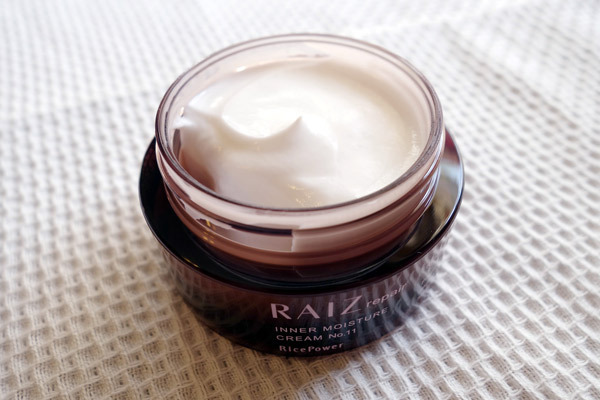 世界にひとつ！肌の“うるおい保持力”を改善する成分とは