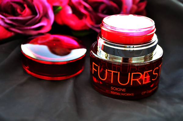 「引き算」と「足し算」で肌を再生 “新エイジングケア”