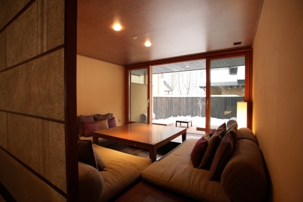 四季とアートの融合を各地で堪能 ～アートを旅する街、番外編