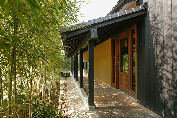 教会巡りと椿オイルで癒される　長崎・五島列島への旅