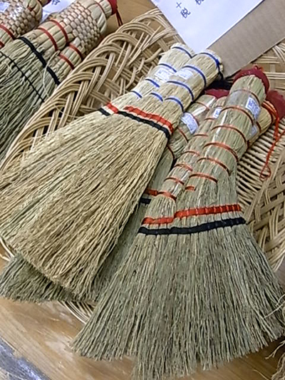 江戸箒の魅力！ 静かでいつでも掃除ができる「江戸の日用品」 忙しい現代人にこそおすすめ